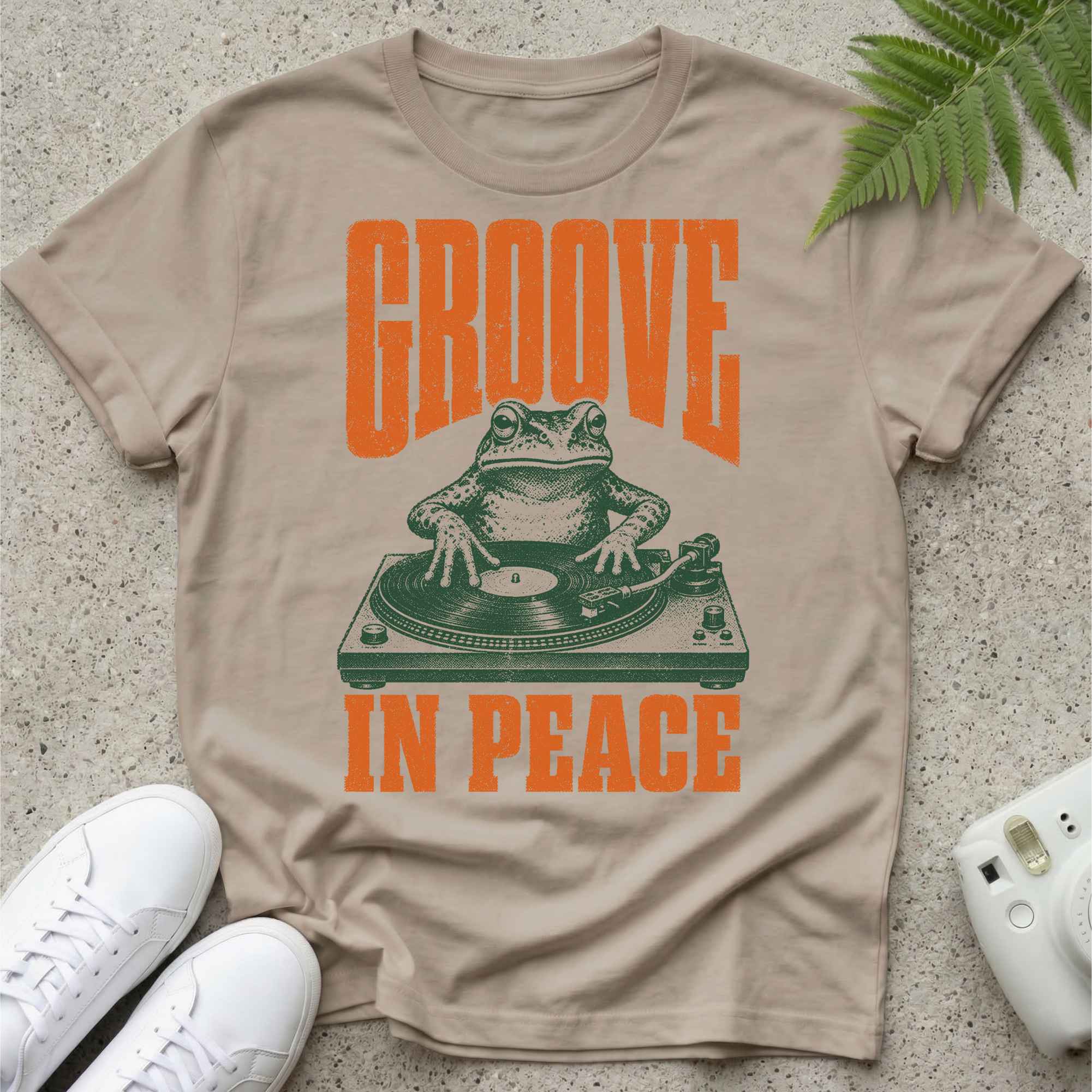 Groove In Peace Frog T-shirt