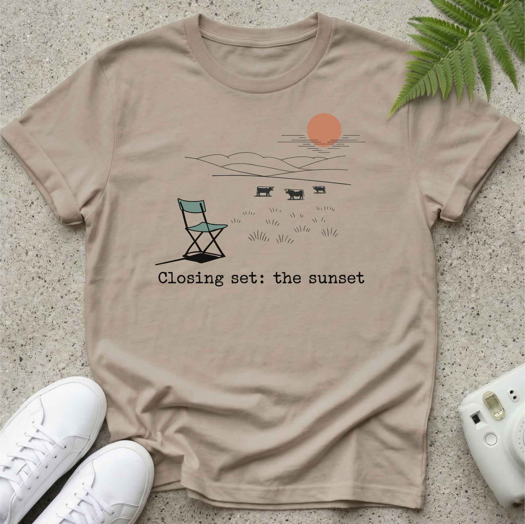 Closing Set The Sunset T-shirt