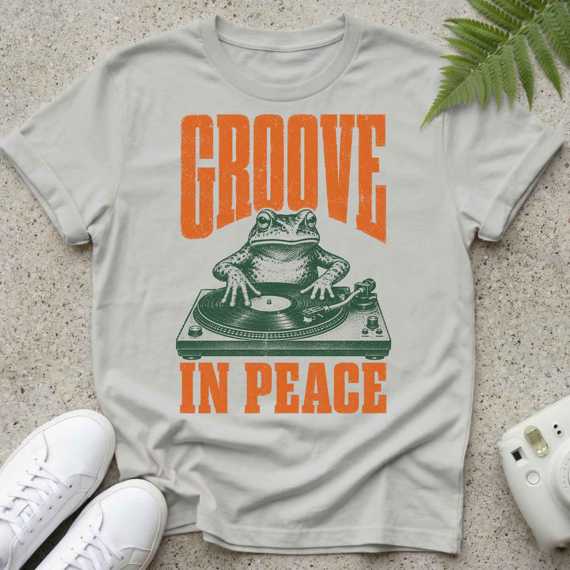 Groove In Peace Frog T-shirt