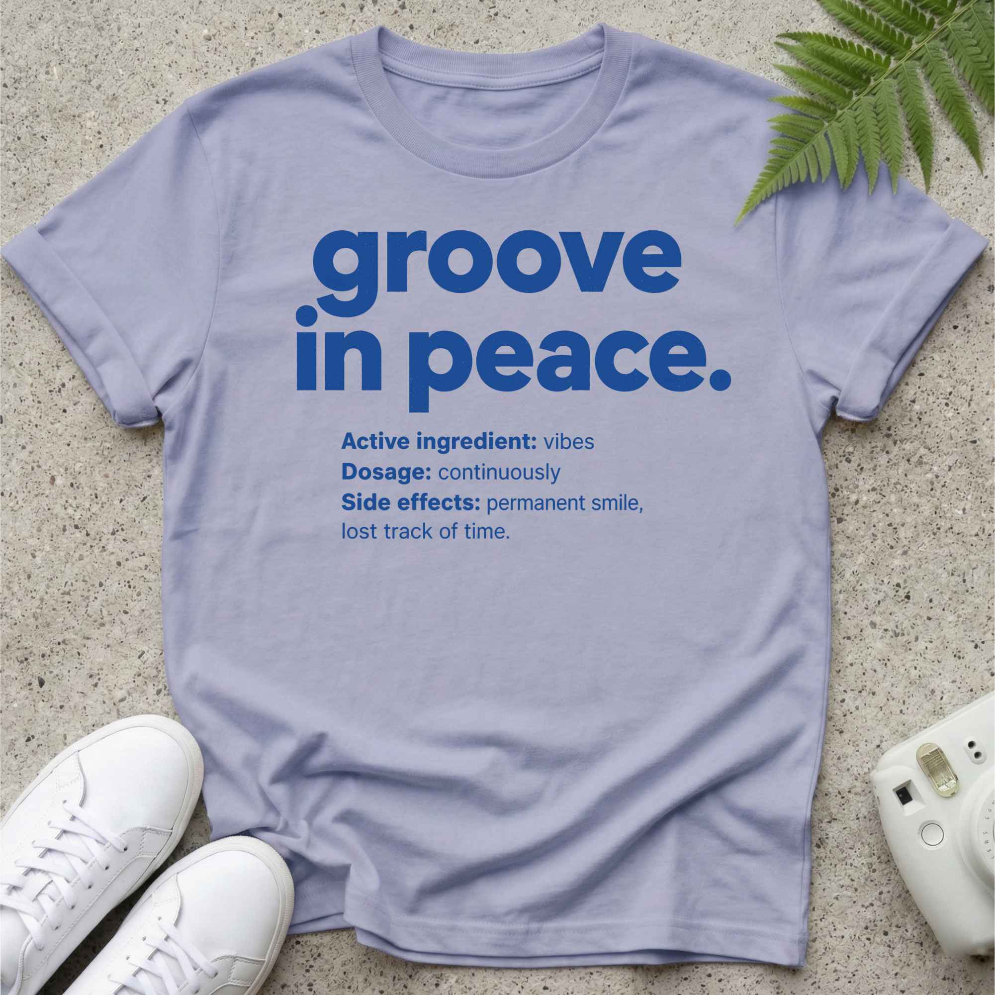 groove in peace. T-shirt